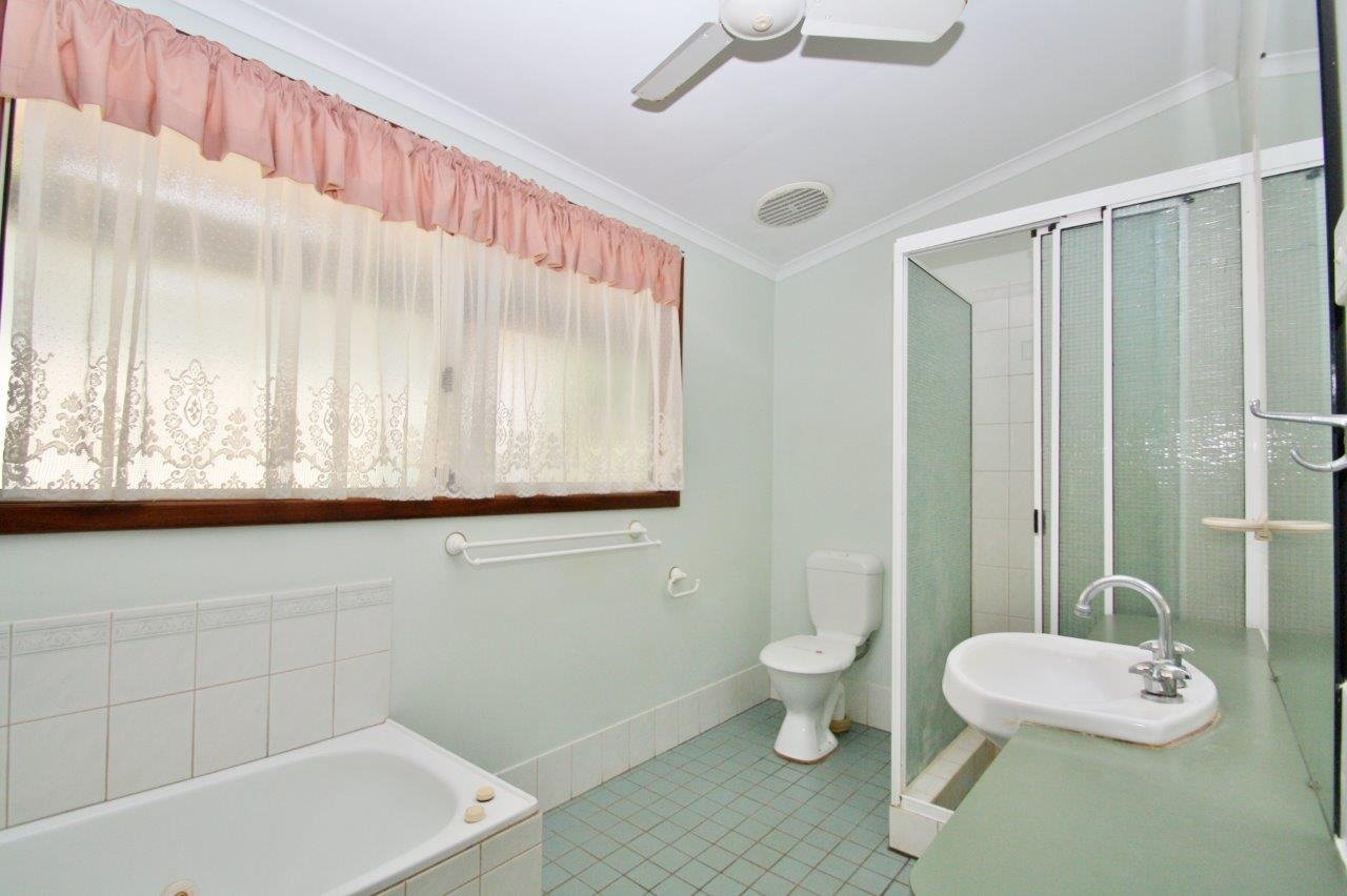 43 De Marchi Road CABLE BEACH 7