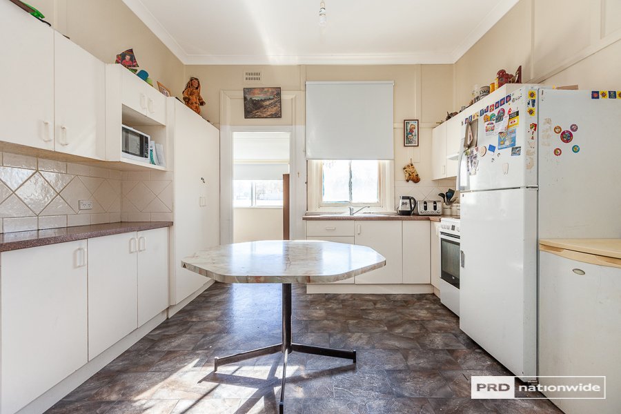 43 Denman Avenue KOOTINGAL 2