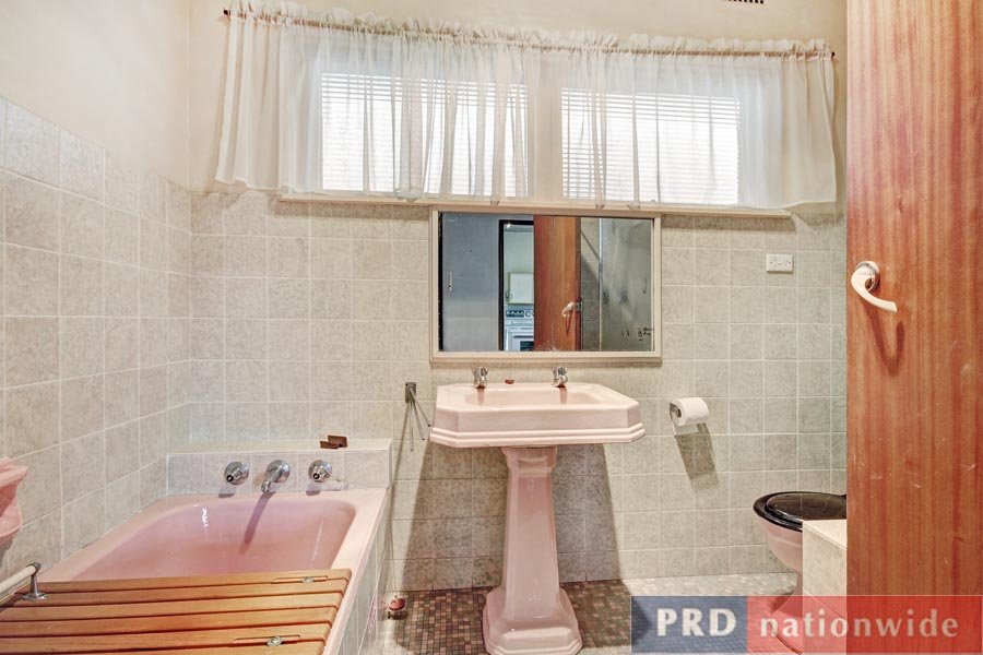 43 Douglas Haig Street OATLEY 5