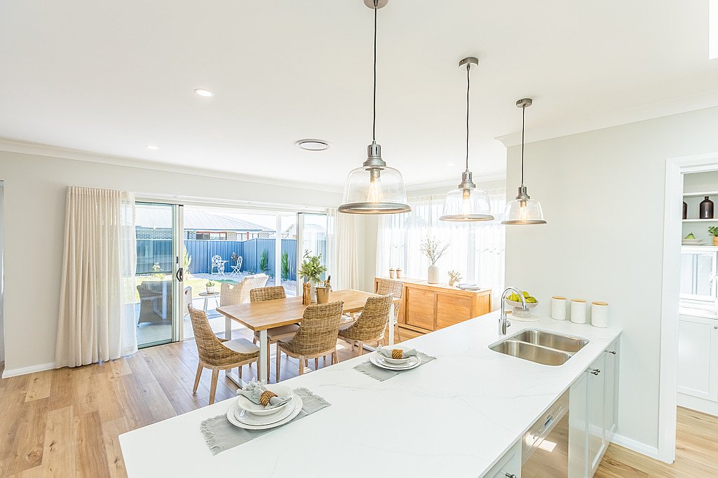 43 Eagle Avenue TAMWORTH 14