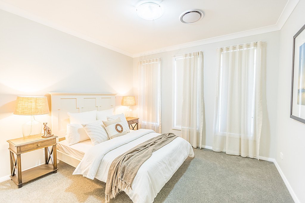 43 Eagle Avenue TAMWORTH 24