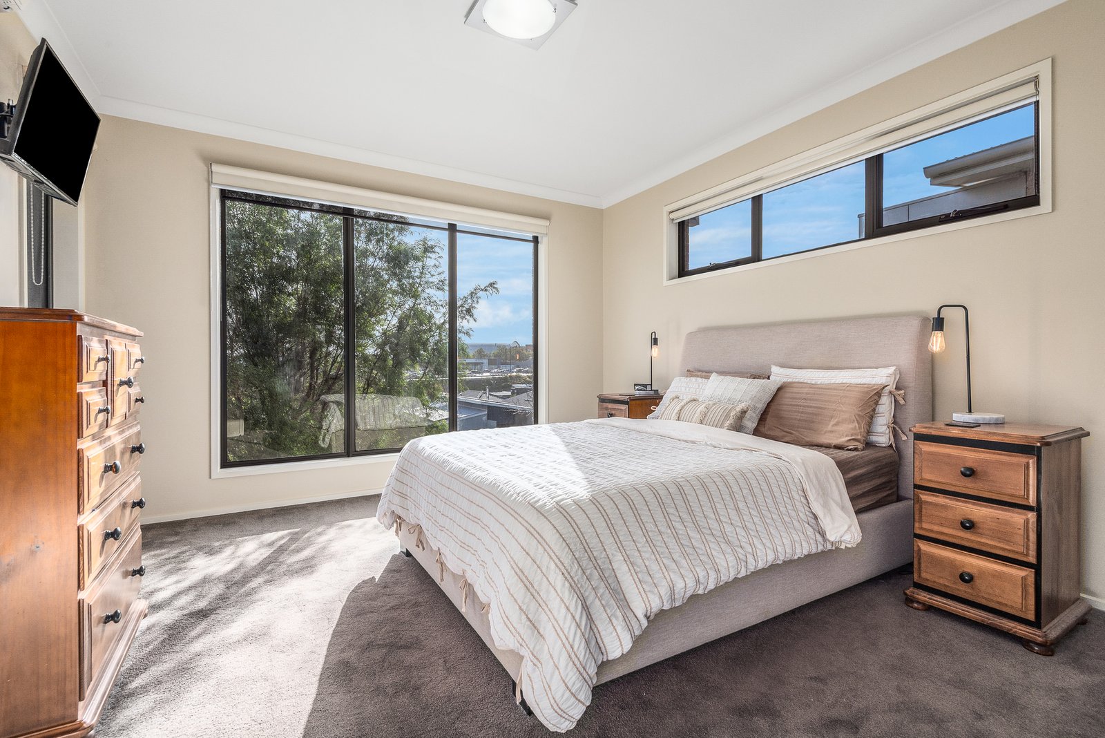 Gallery: 43 Esperence Crescent