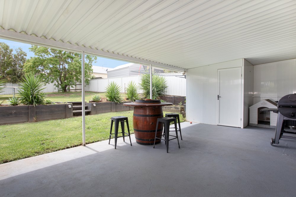 43 Evans Street GRETA 9