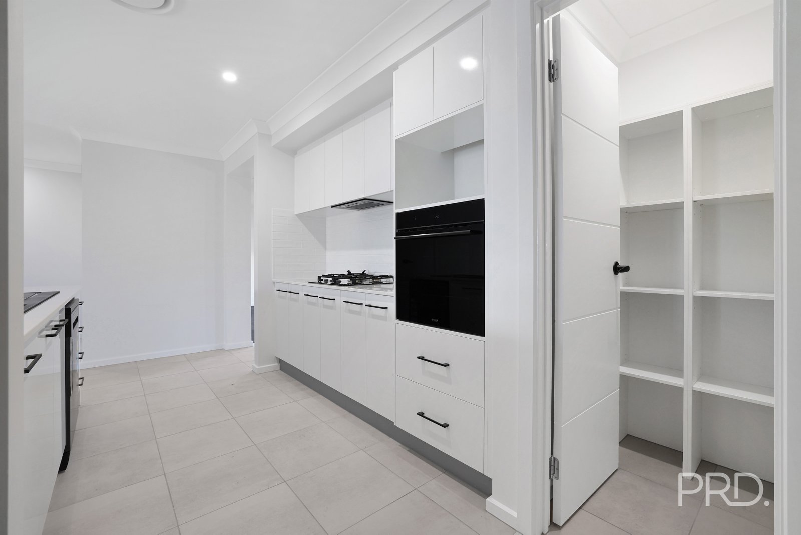 43 Explorers Way WESTDALE 8