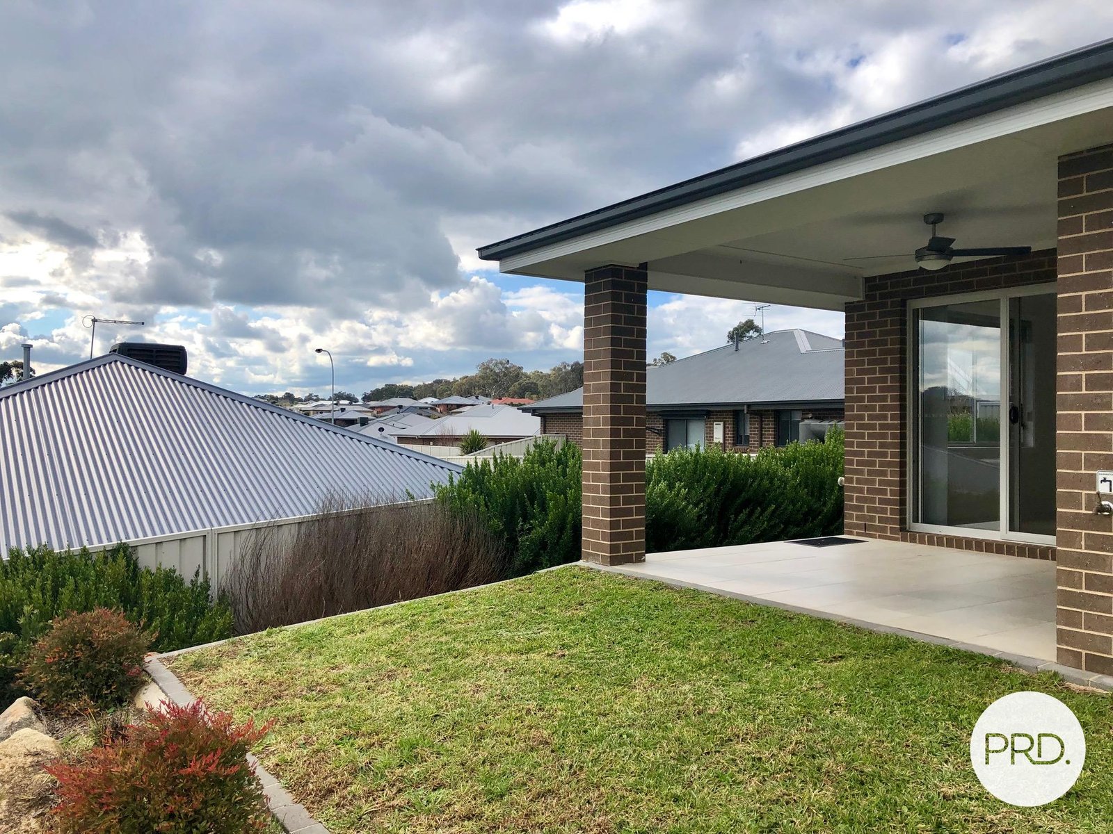 43 Felstead Circuit THURGOONA 11
