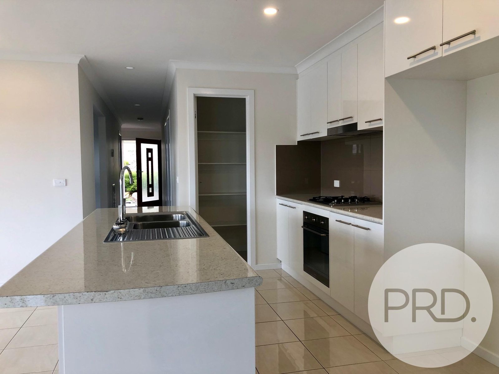 43 Felstead Circuit THURGOONA 4