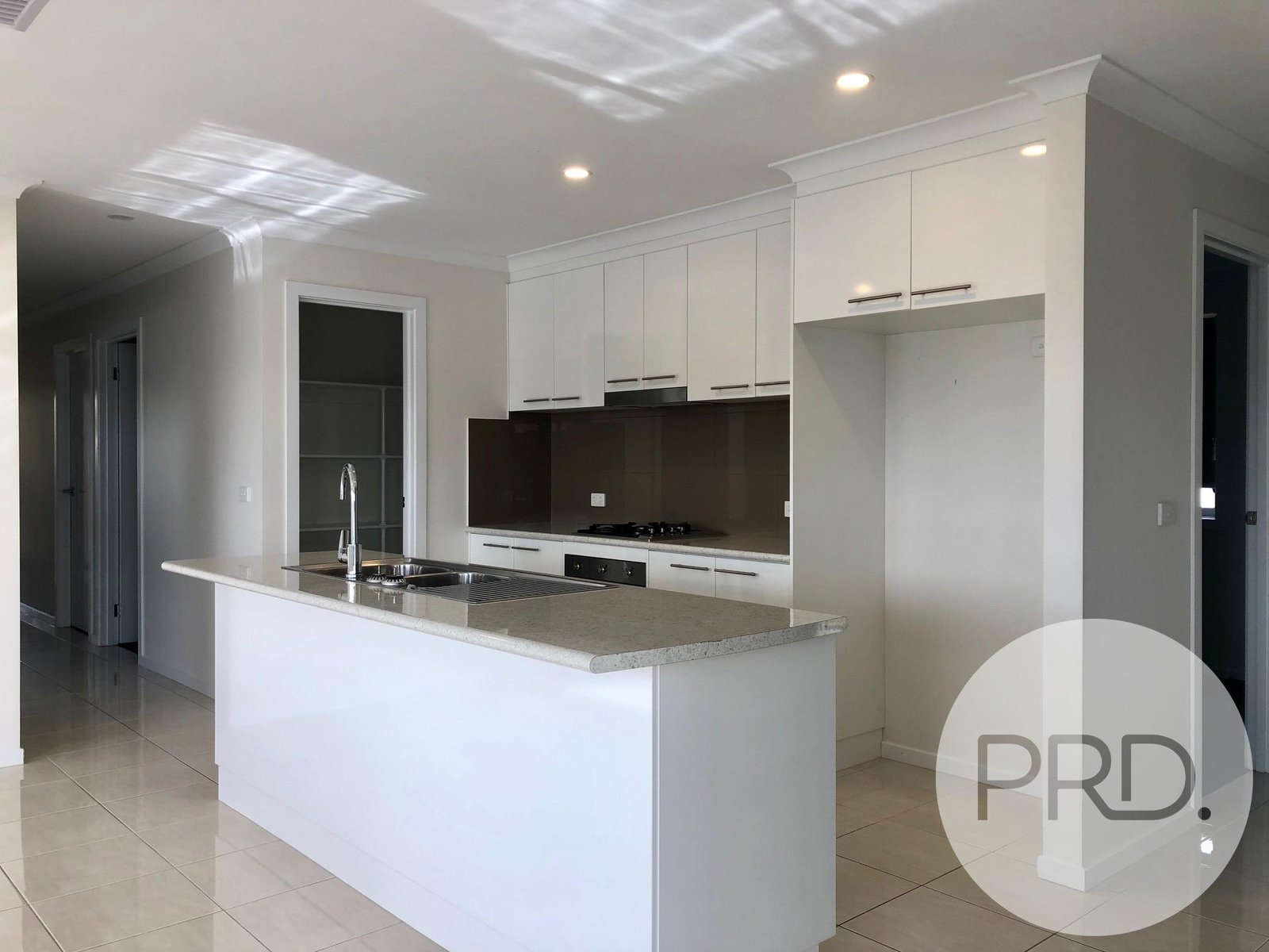 43 Felstead Circuit THURGOONA 4