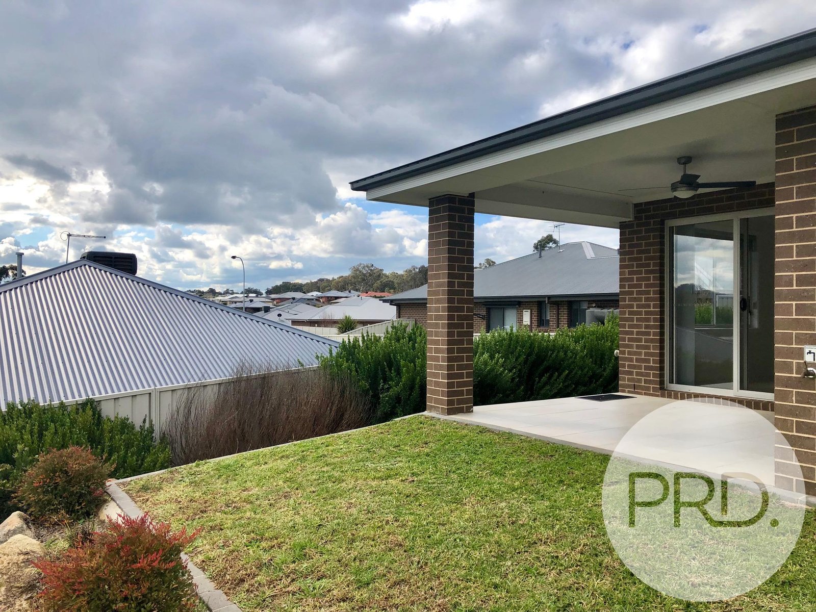 43 Felstead Circuit THURGOONA 15