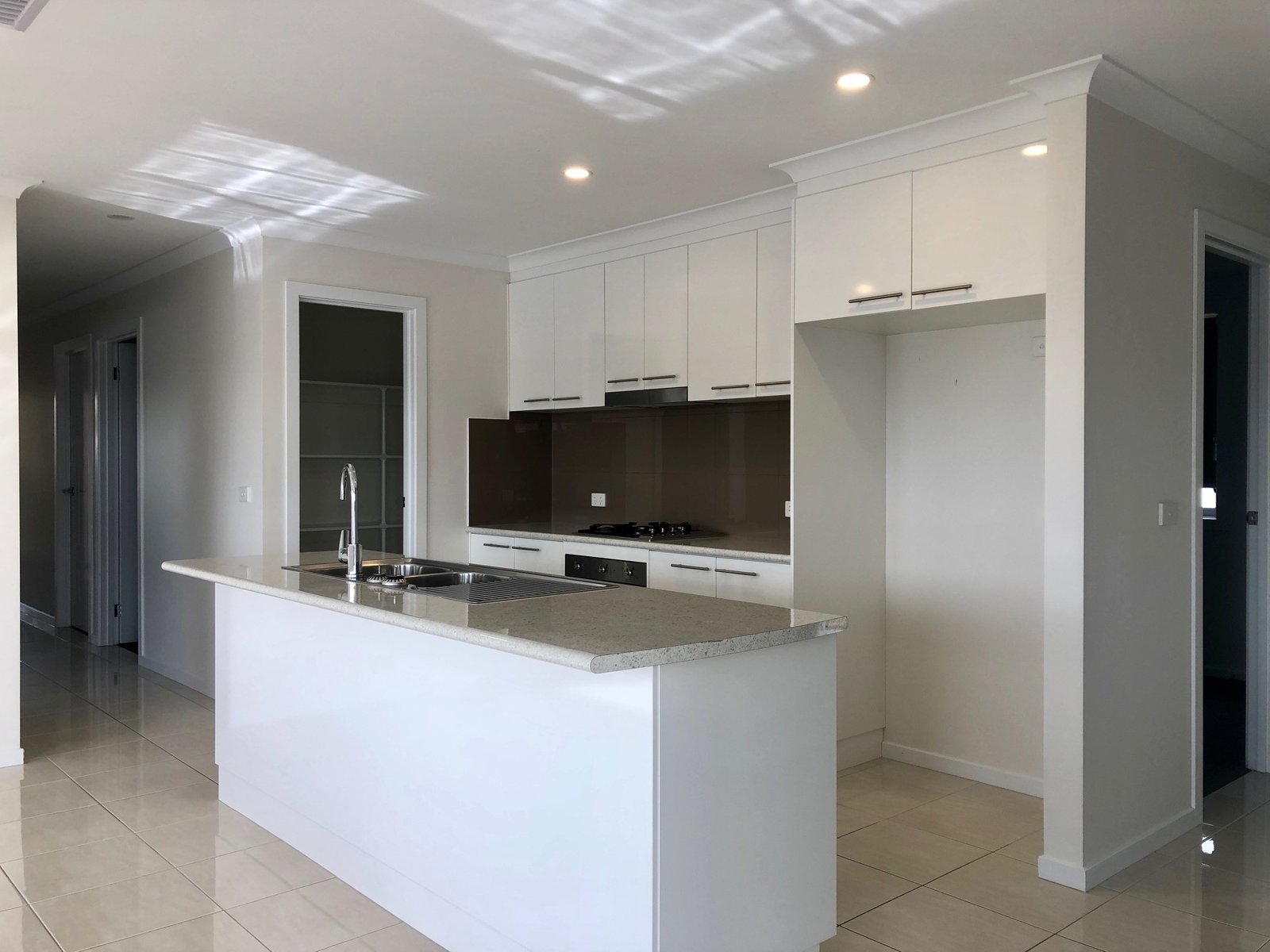 43 Felstead Circuit THURGOONA 3