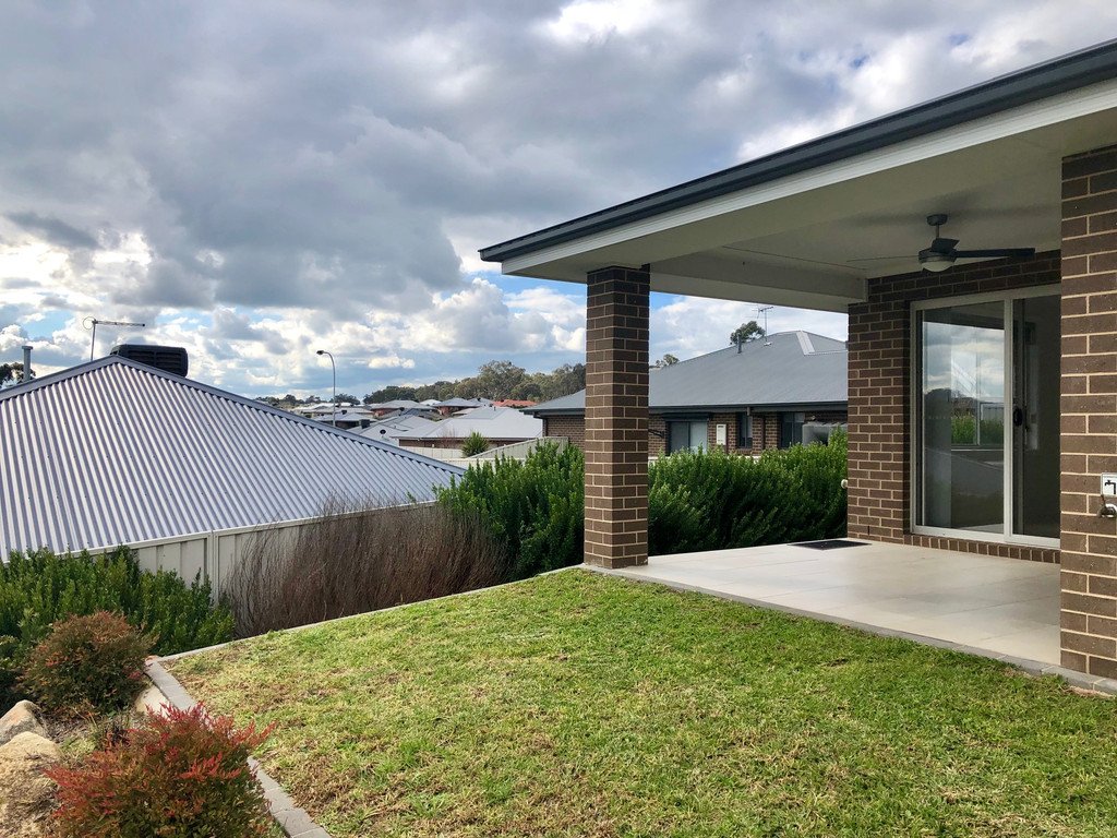 43 Felstead Circuit THURGOONA 14
