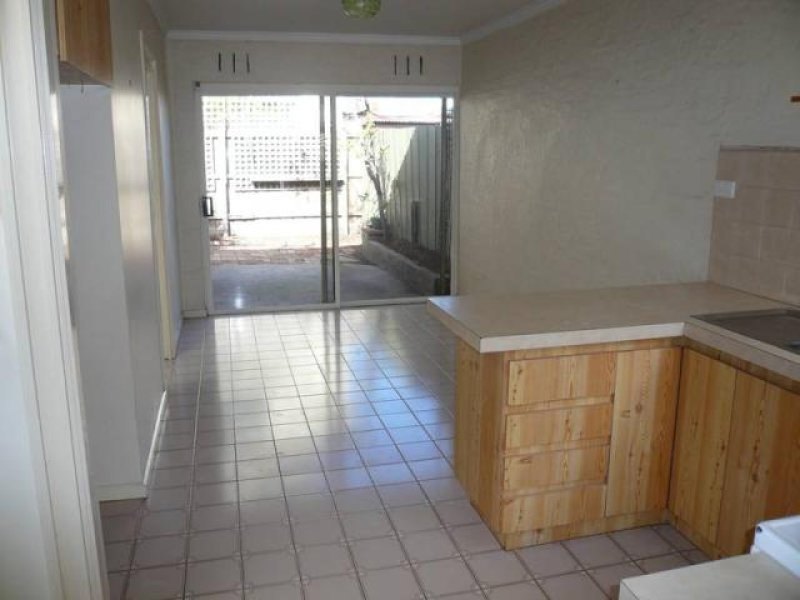 Gallery: 43 Finlay Street