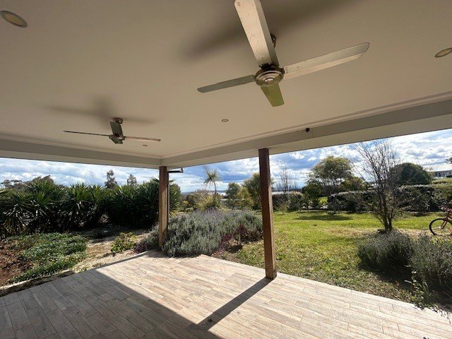 43 Flagstaff Road TAMWORTH 18