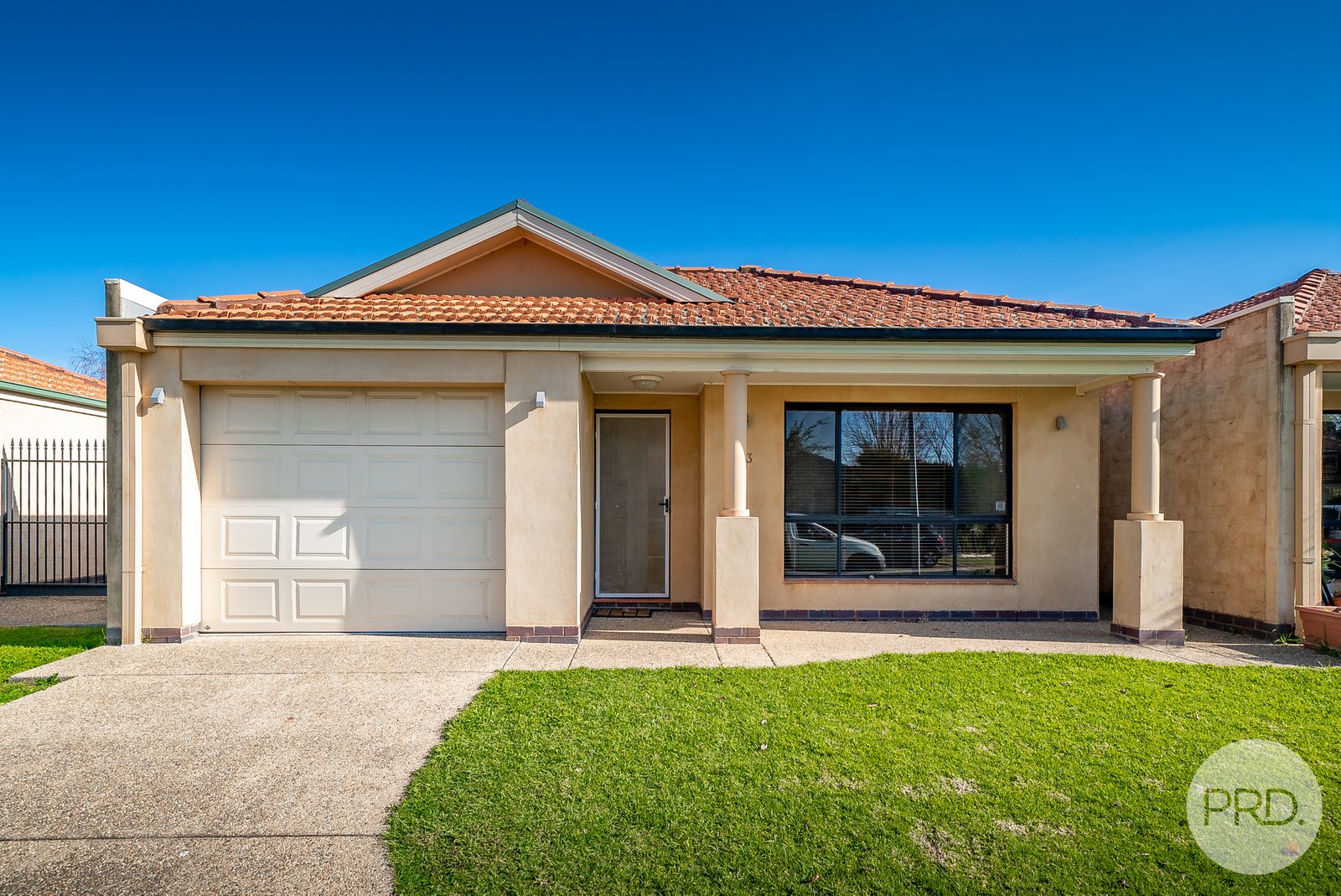 43 Galing Place WAGGA WAGGA 1