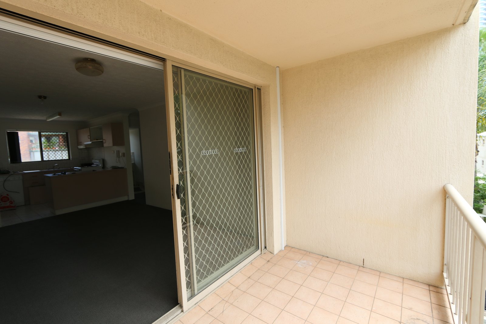 4/3 Garden Street SOUTHPORT 1