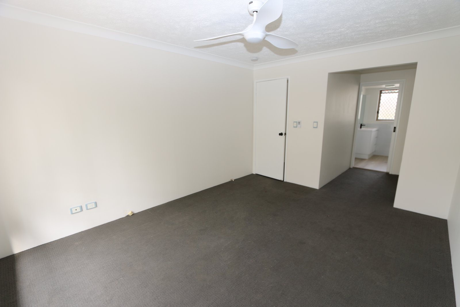 4/3 Garden Street SOUTHPORT 4