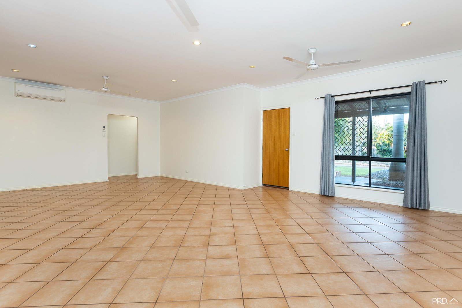 43 Greenshank Drive DJUGUN 12