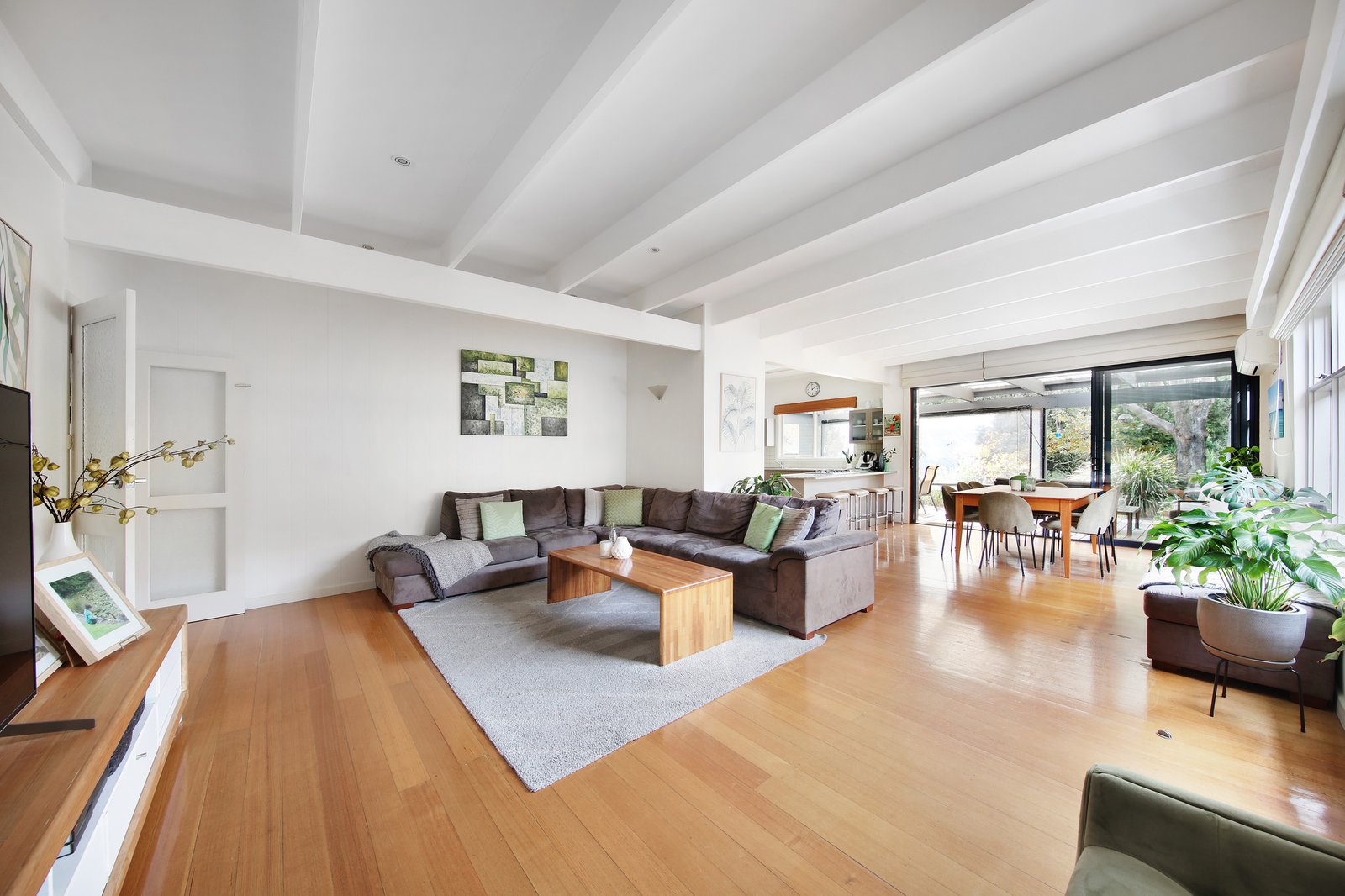 Gallery: 43 Gwenda Avenue