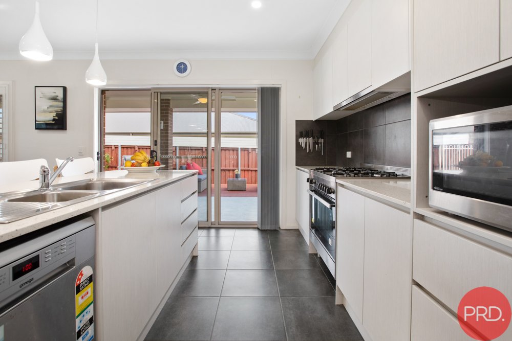 43 Harvest Boulevard CHISHOLM 10