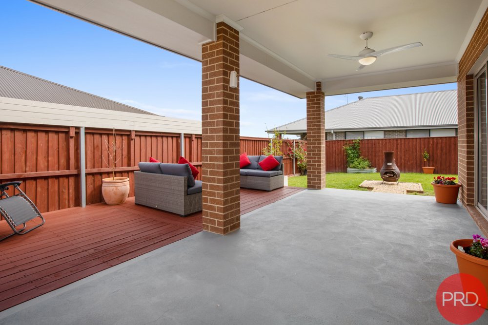 43 Harvest Boulevard CHISHOLM 21