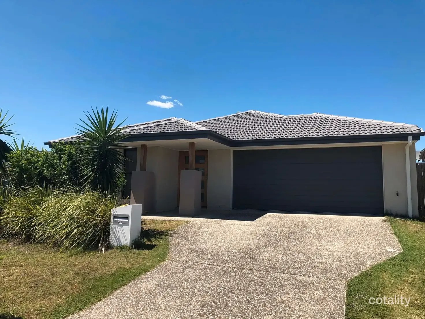 43 Hasemann Crescent UPPER COOMERA 1