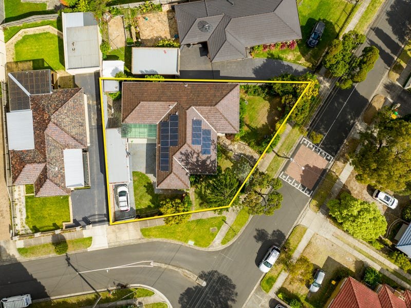 Real Estate and Property in 43 Hedge End Road, Mitcham, VIC