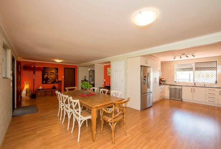 43 Helen Crescent WURDONG HEIGHTS 3