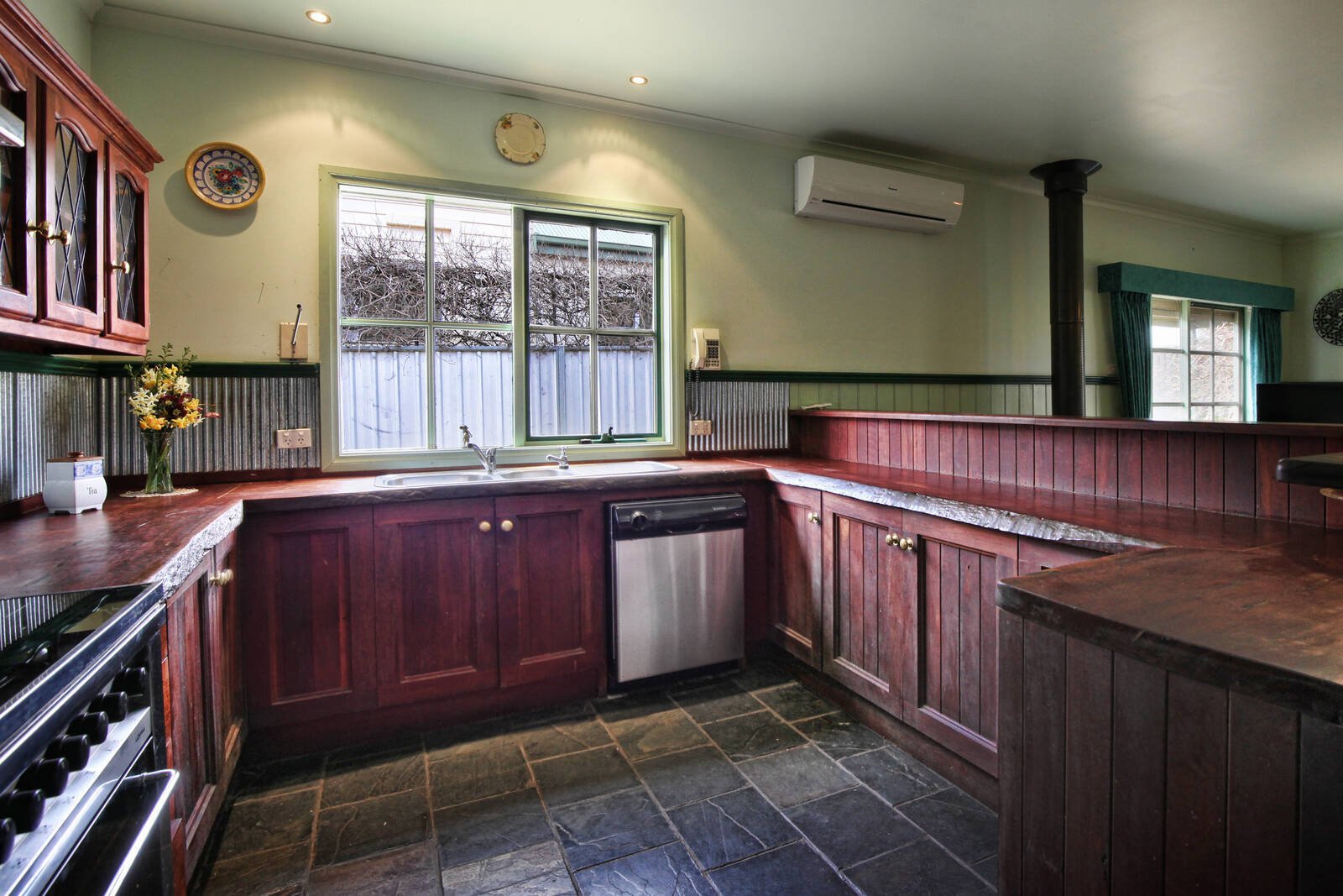 Real Estate and Property in 43 High Street, Lancefield, VIC