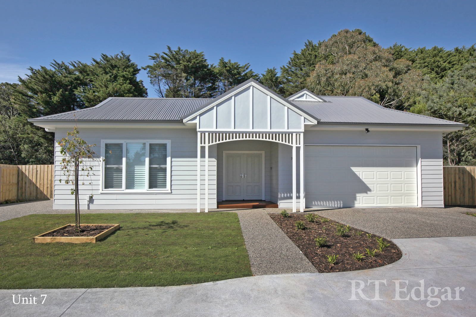 Real Estate and Property in 43 High Street, Woodend, VIC