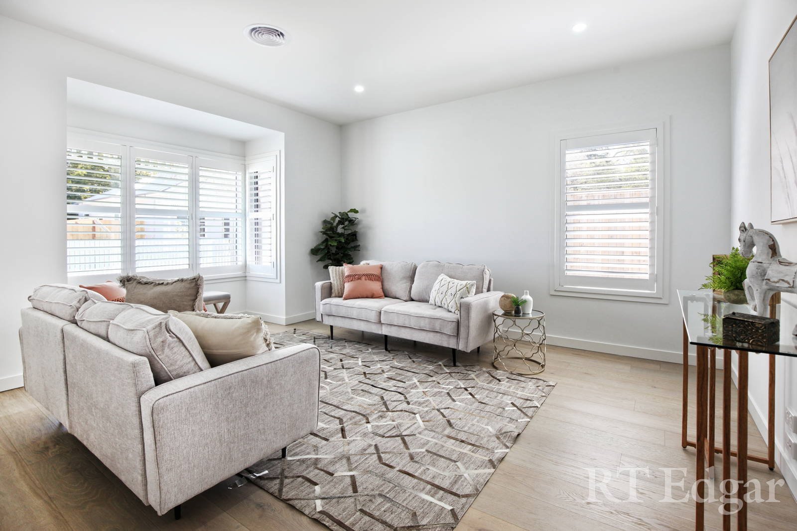 Real Estate and Property in 43 High Street, Woodend, VIC