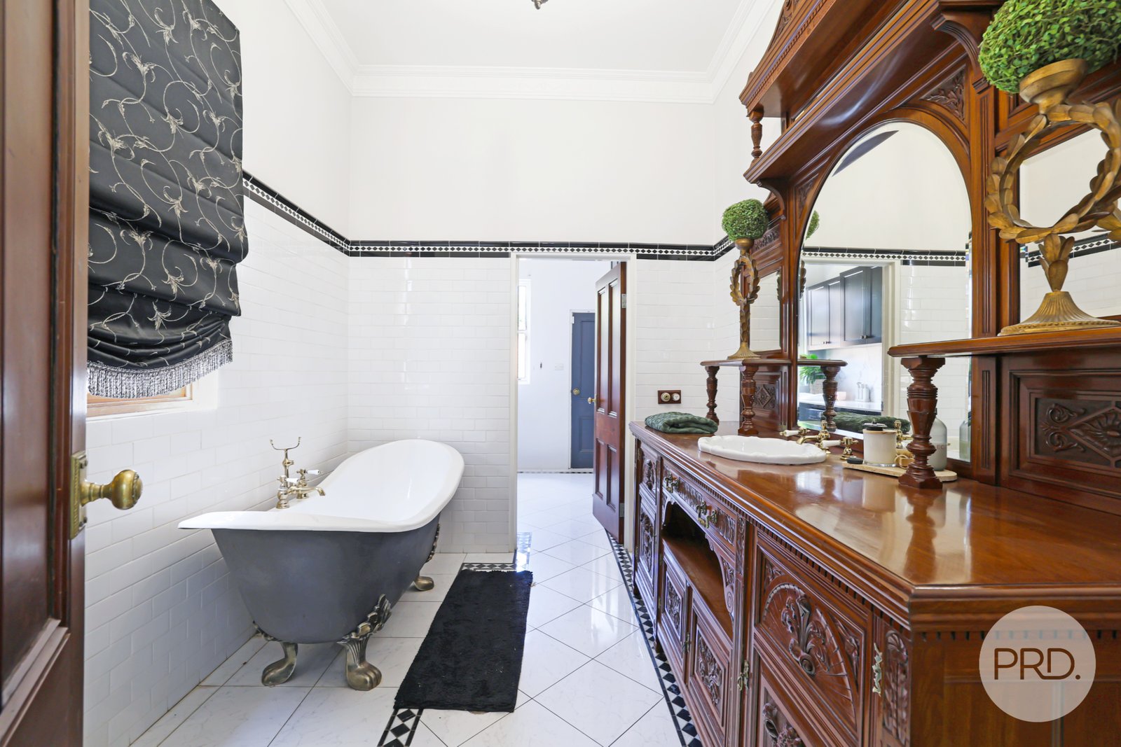 43 Hill Street TAMWORTH 19