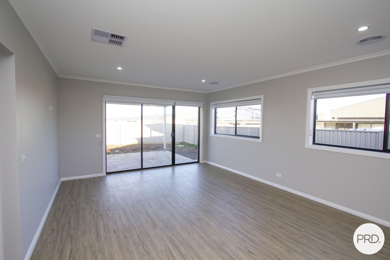 43 Honour Avenue WINTER VALLEY 16