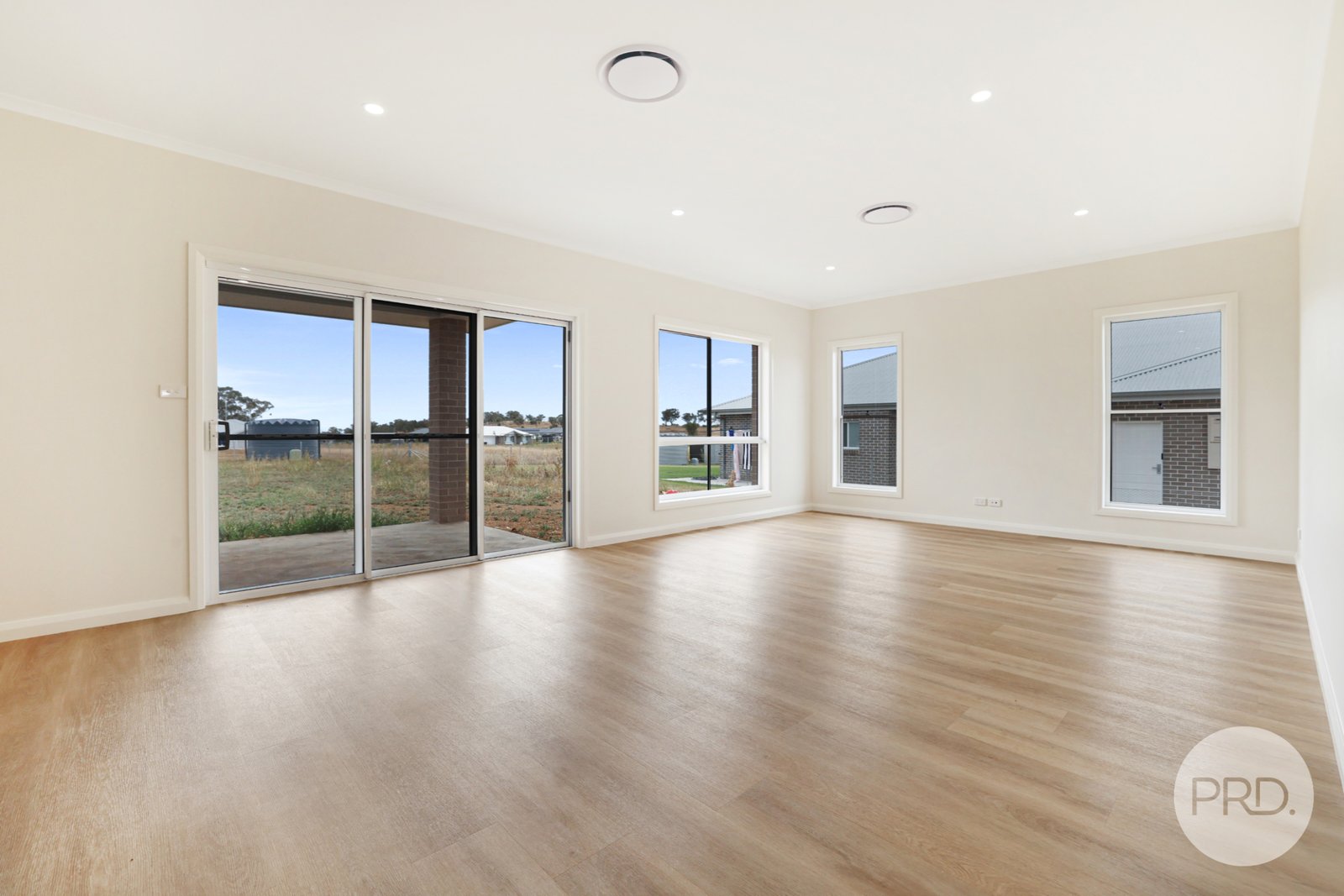 43 Kestral Street MOORE CREEK 28