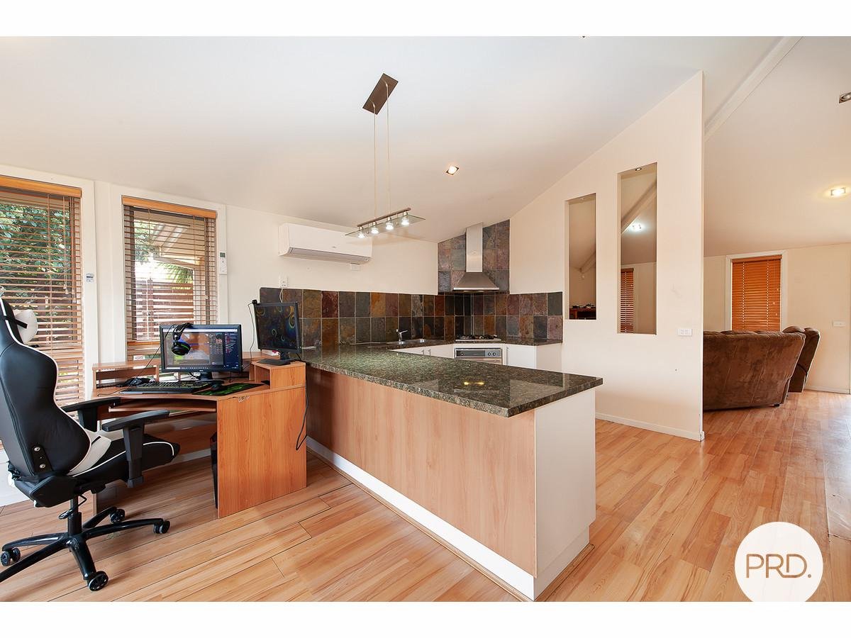 43 Kurrajong Crescent WEST ALBURY 3