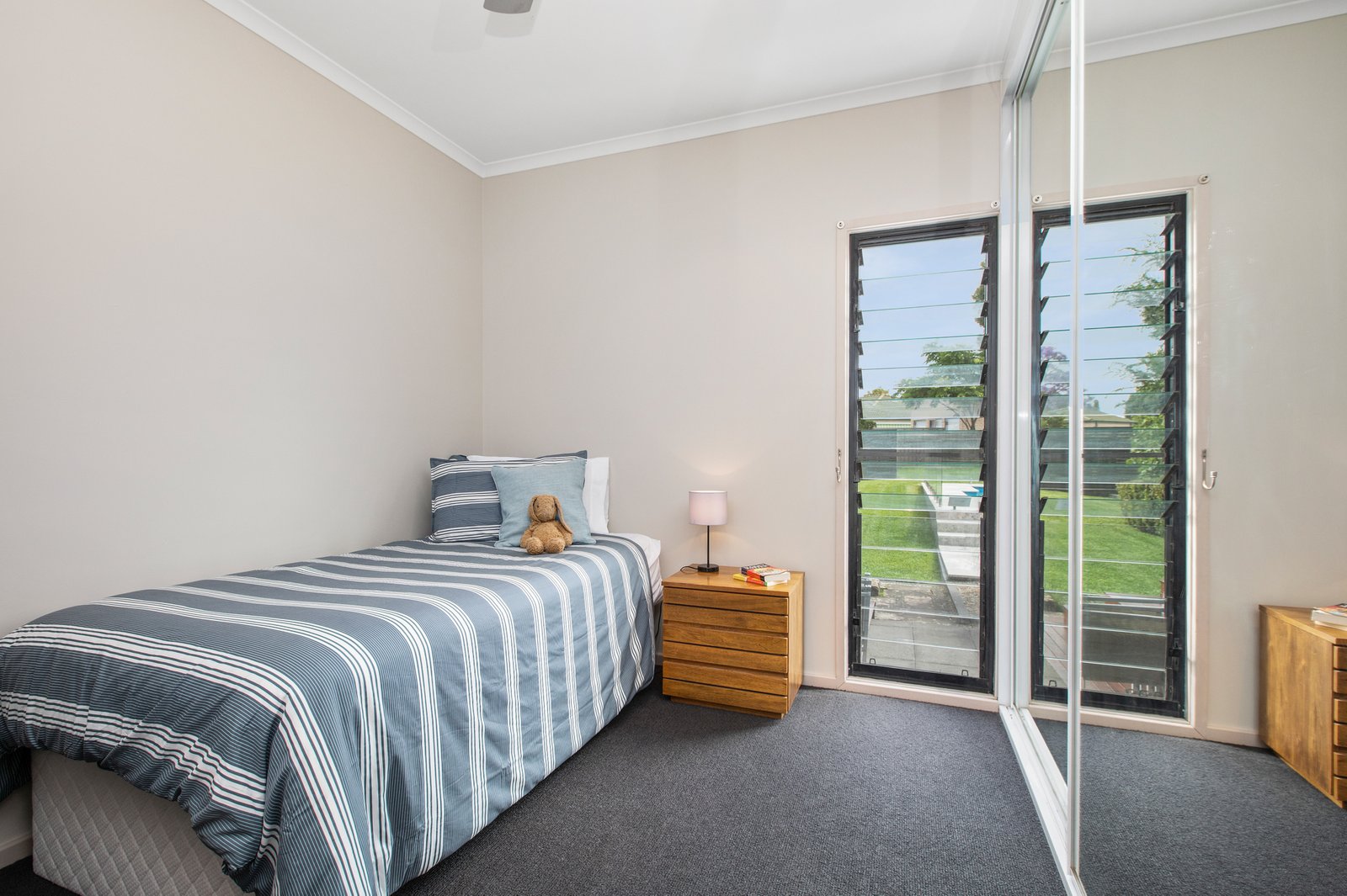 43 Largs Avenue LARGS 13