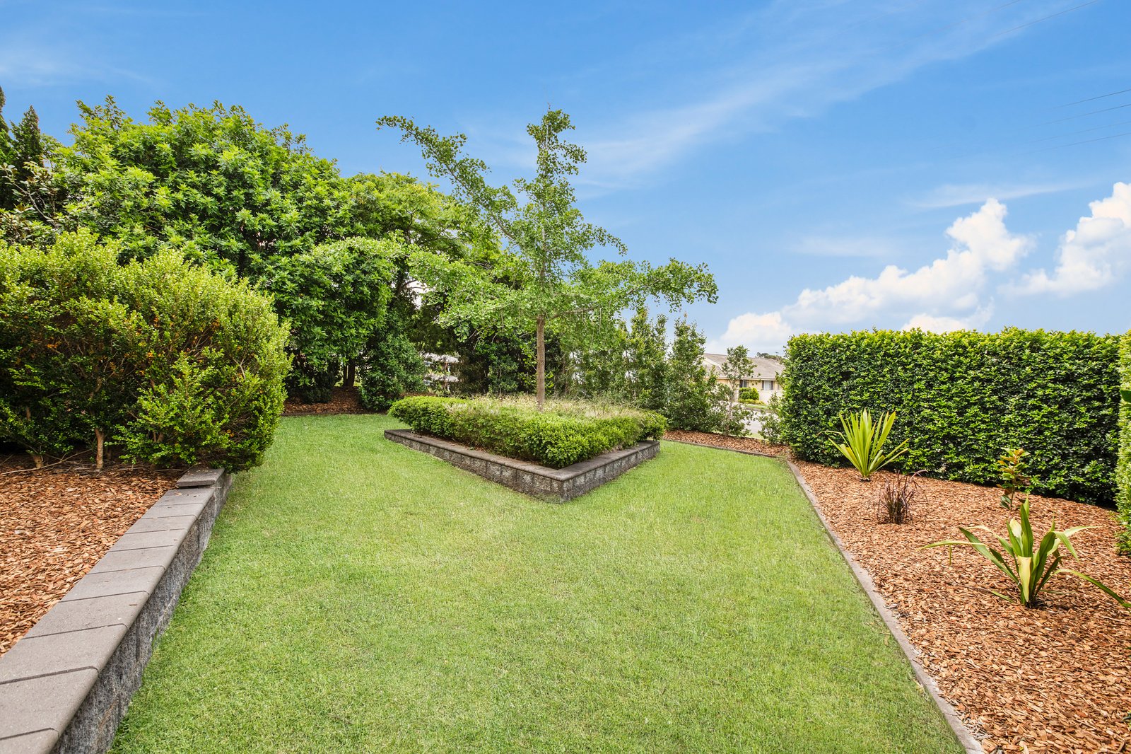 43 Largs Avenue LARGS 25