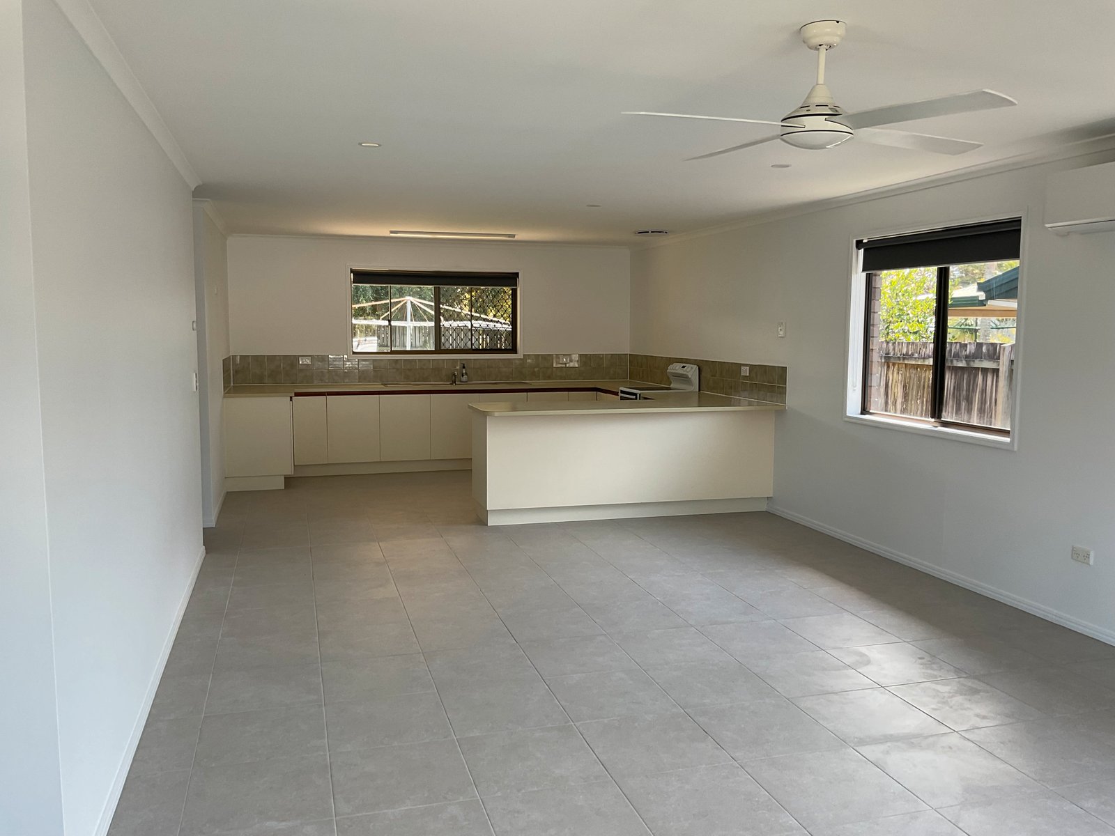 43 Limpus Street URANGAN 2
