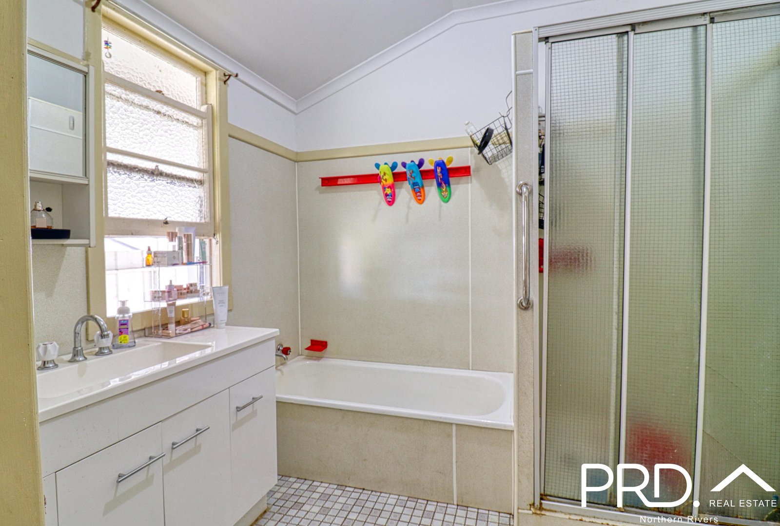 43 Lindsay Street WOODENBONG 14