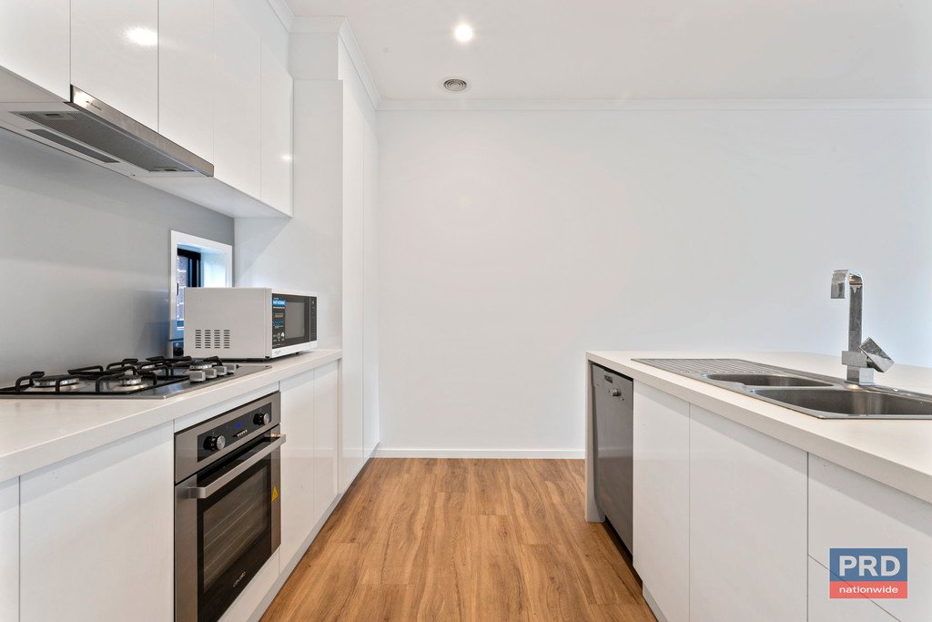 43 Lobb Street NORTH BENDIGO 11
