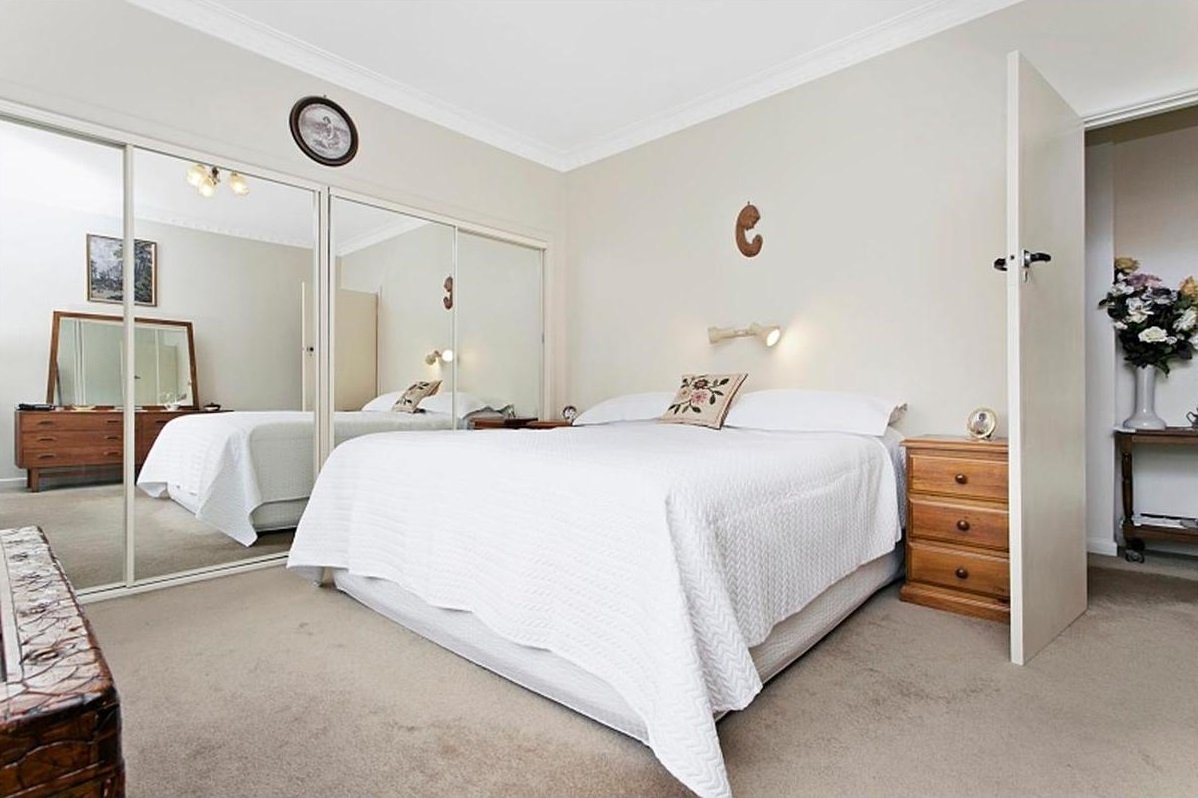 43 Lowndes Street KENNINGTON 7