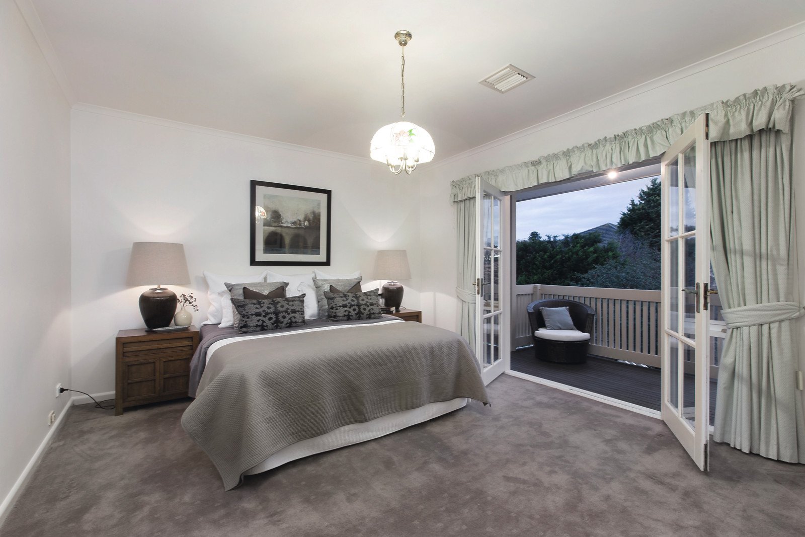 43 Ludstone Street, Hampton, VIC