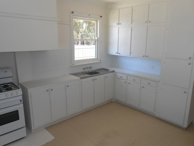 43 Marigold Street WENDOUREE 1