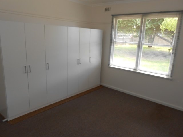 43 Marigold Street WENDOUREE 5