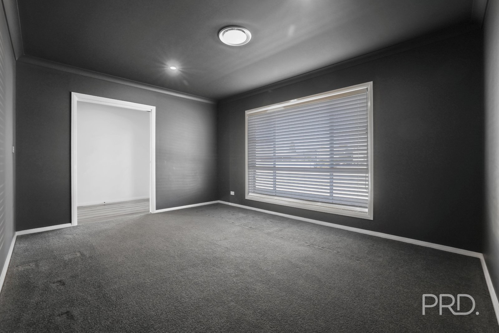 43 Mulga Place TAMWORTH 5