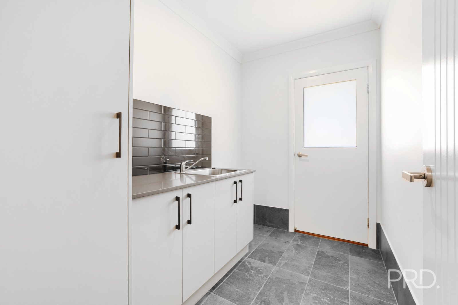 43 Mulga Place TAMWORTH 18