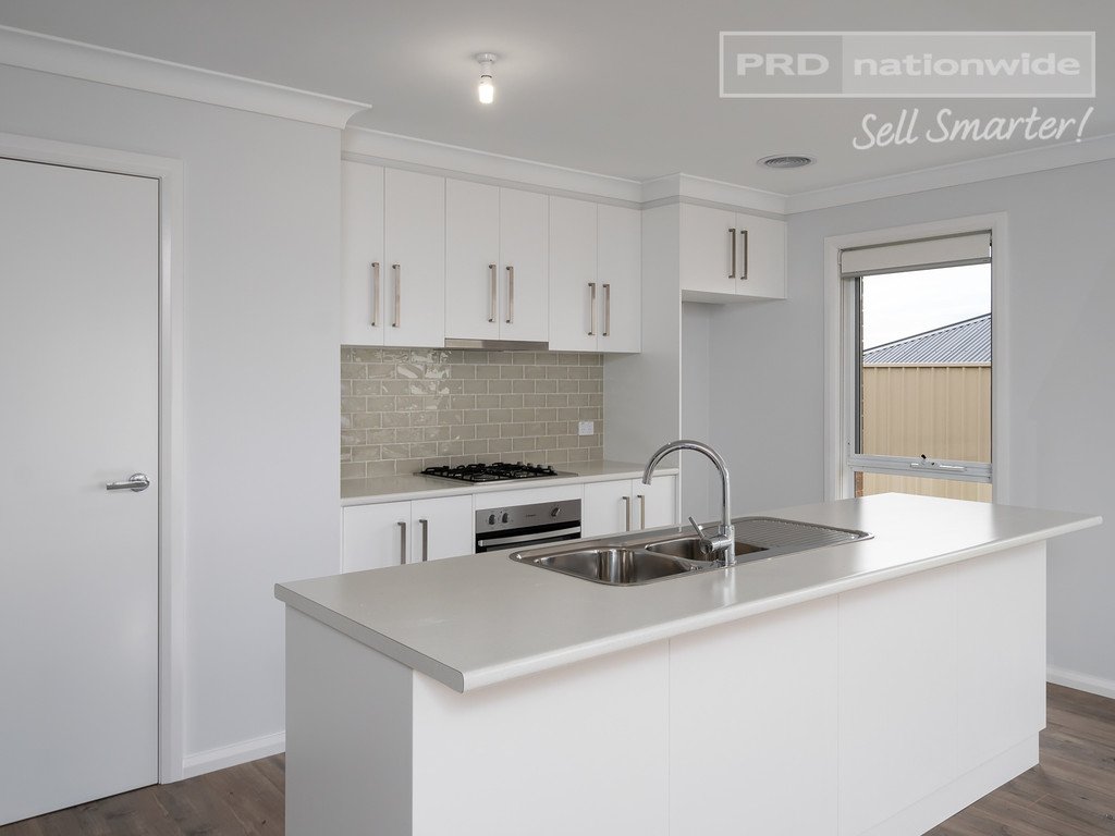 43 Muttama Parade GOBBAGOMBALIN 2