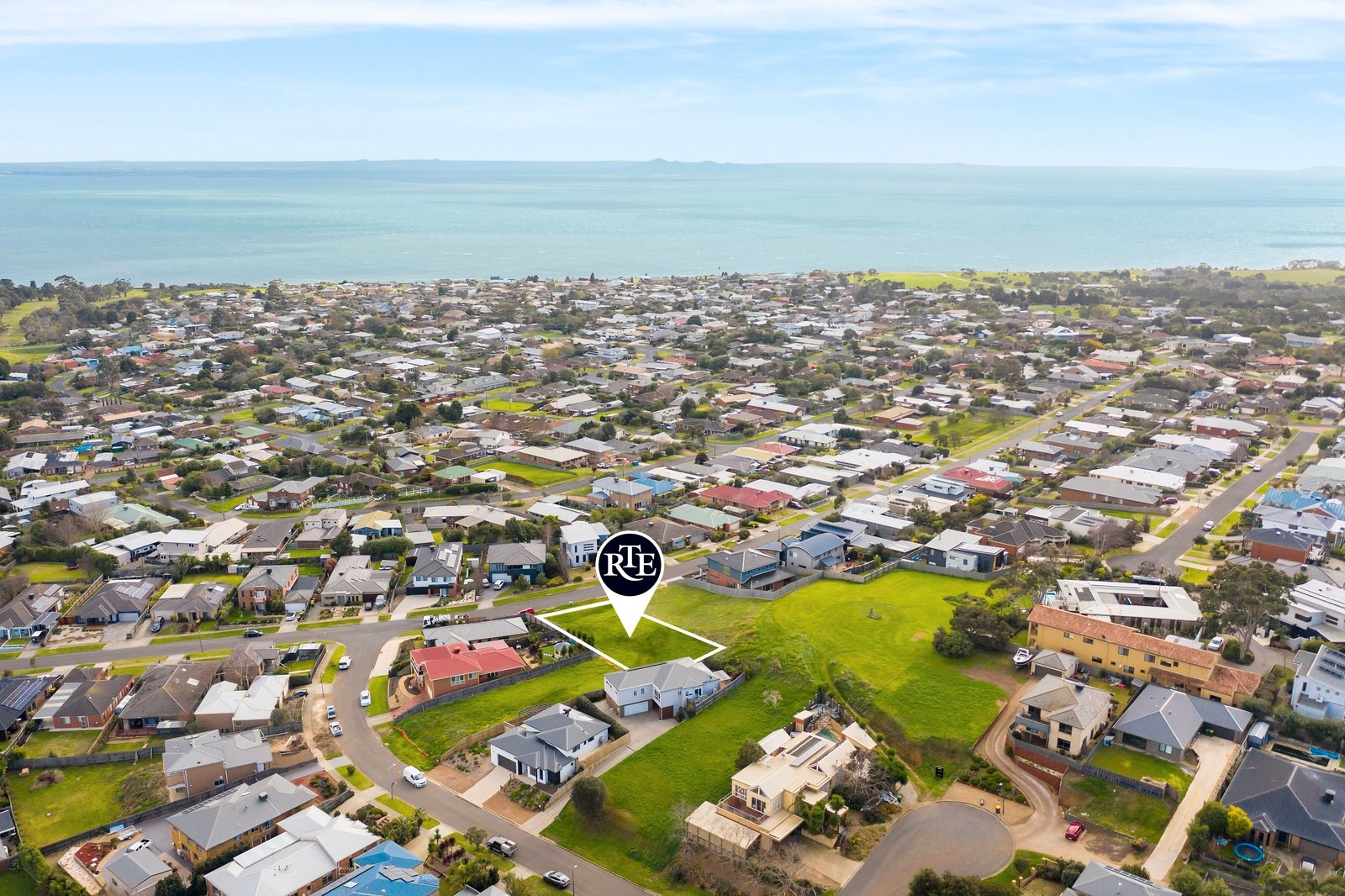 Real Estate and Property in 43 Narawi Avenue, Clifton Springs, VIC