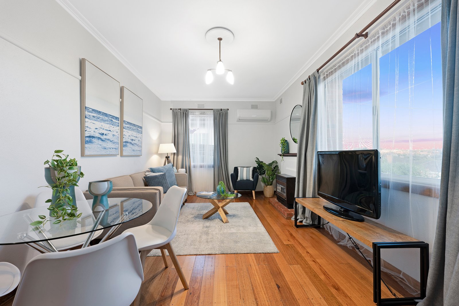 Gallery: 43 Neville Street