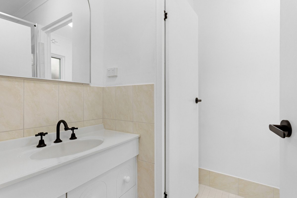 4/3 Nineteenth Avenue Palm Beach 10