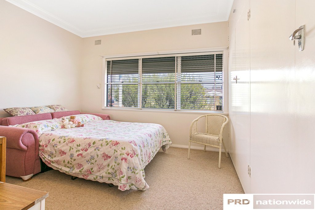 43 Oak Street TAMWORTH 11