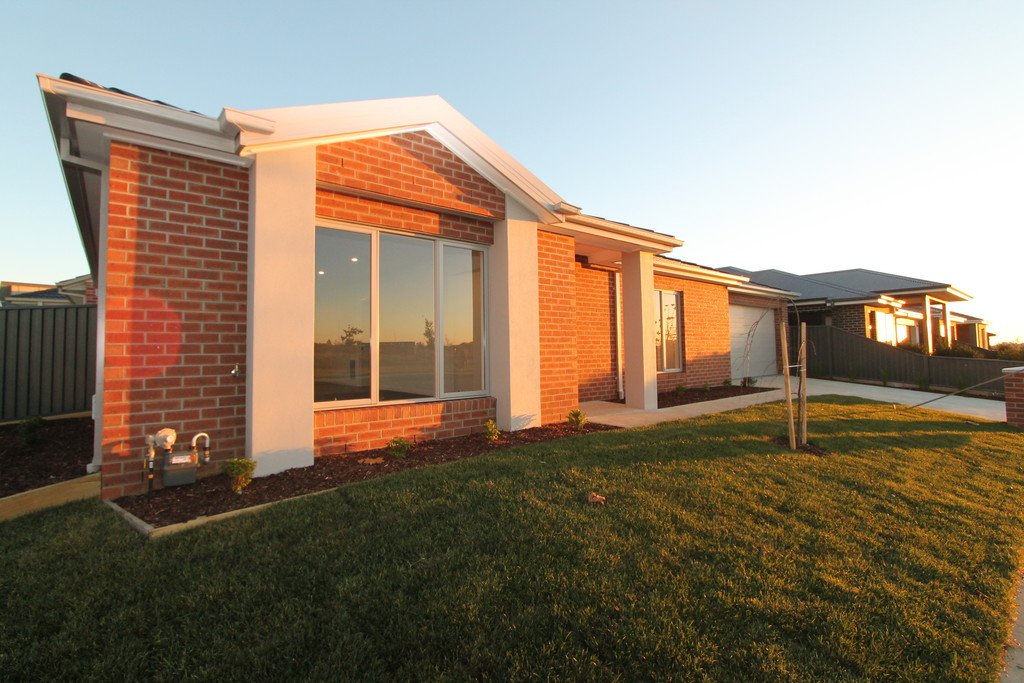 43 O'Shannassy Parade Lucas 1